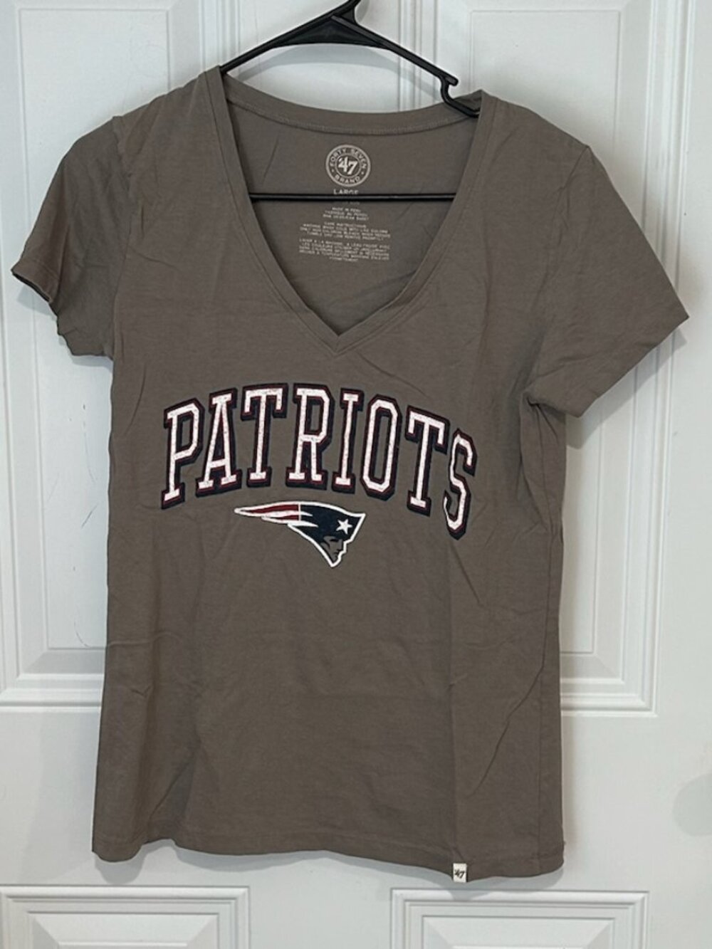 NWOT '47 Patriots V-Neck Tee